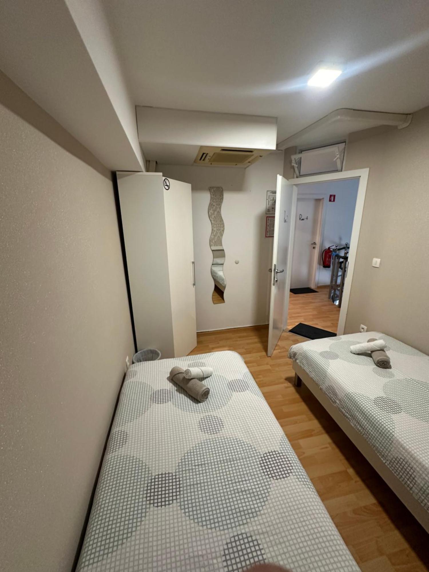 Granada Rooms Ljubljana Buitenkant foto